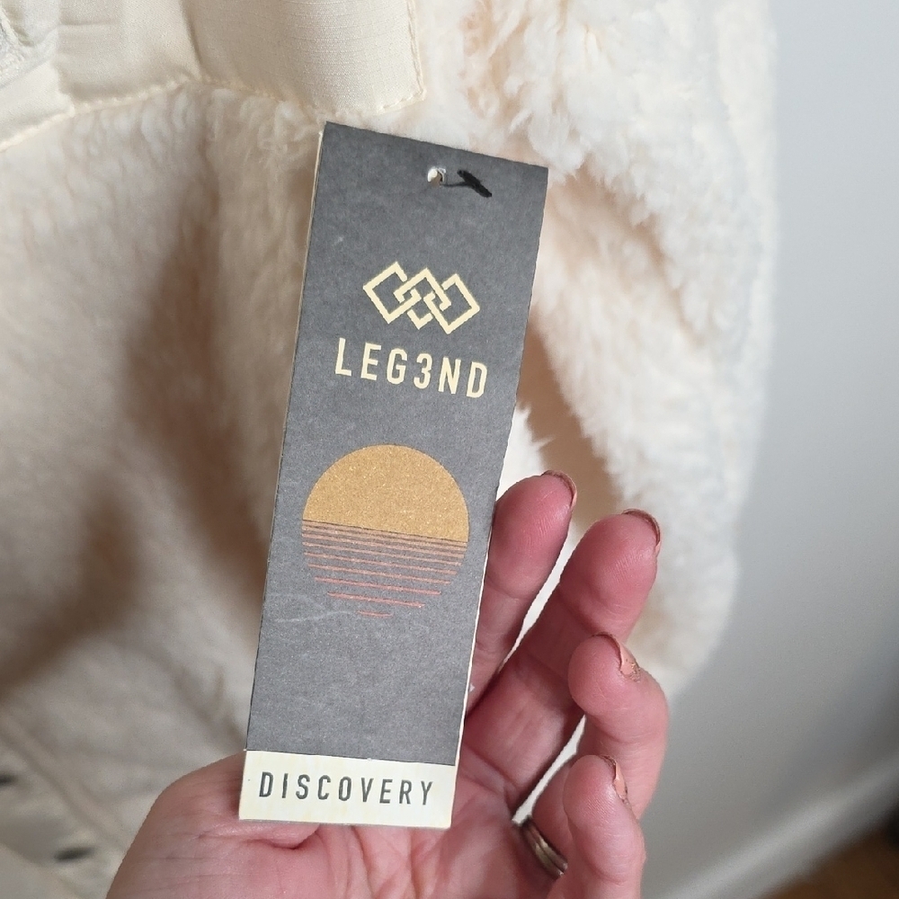 New With Tags!!! Legend Discovery Cream Teddy Jacket Sz Medium - Picture 3 of 9